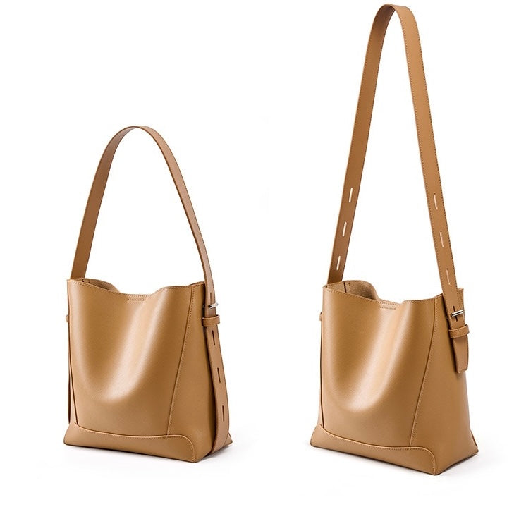 Borsa a Secchiello Oversized in Vera Pelle a Spalla e Crossbody