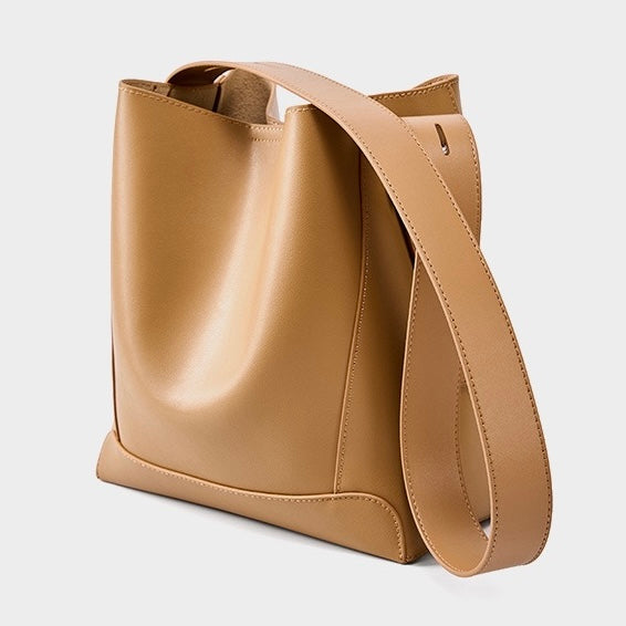 Borsa a Secchiello Oversized in Vera Pelle a Spalla e Crossbody