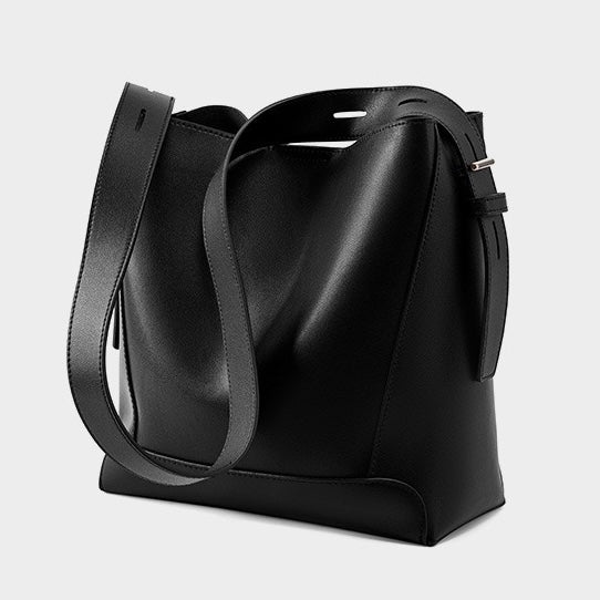 Borsa a Secchiello Oversized in Vera Pelle a Spalla e Crossbody