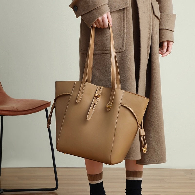 Borsa Tote Vintage in Vera Pelle con Chiusura a Lucchetto